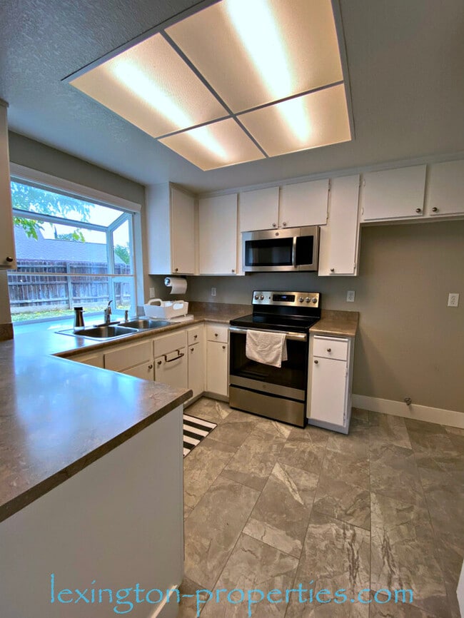 Building Photo - 11120 Crooken River Ct