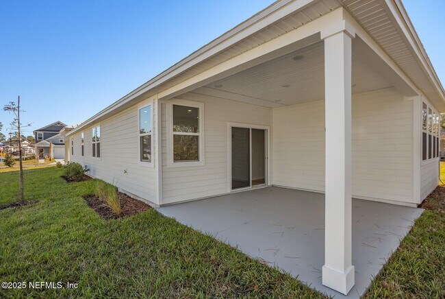 Building Photo - 95999 Surrey Pl