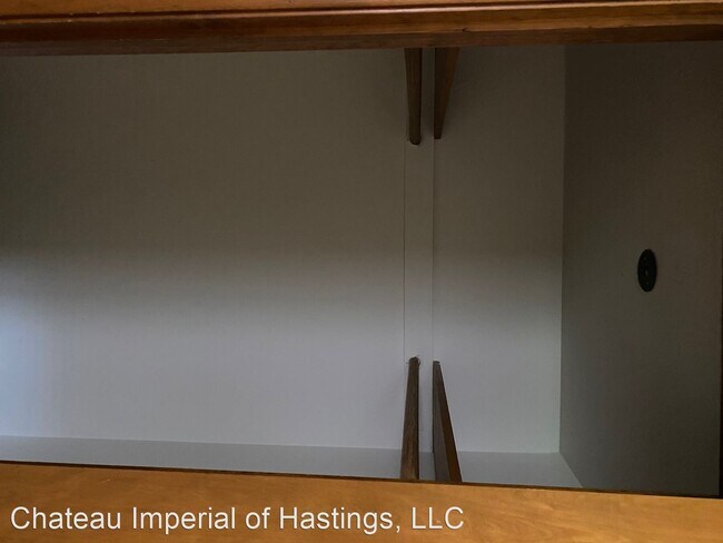 Building Photo - 3020 Parklane Dr