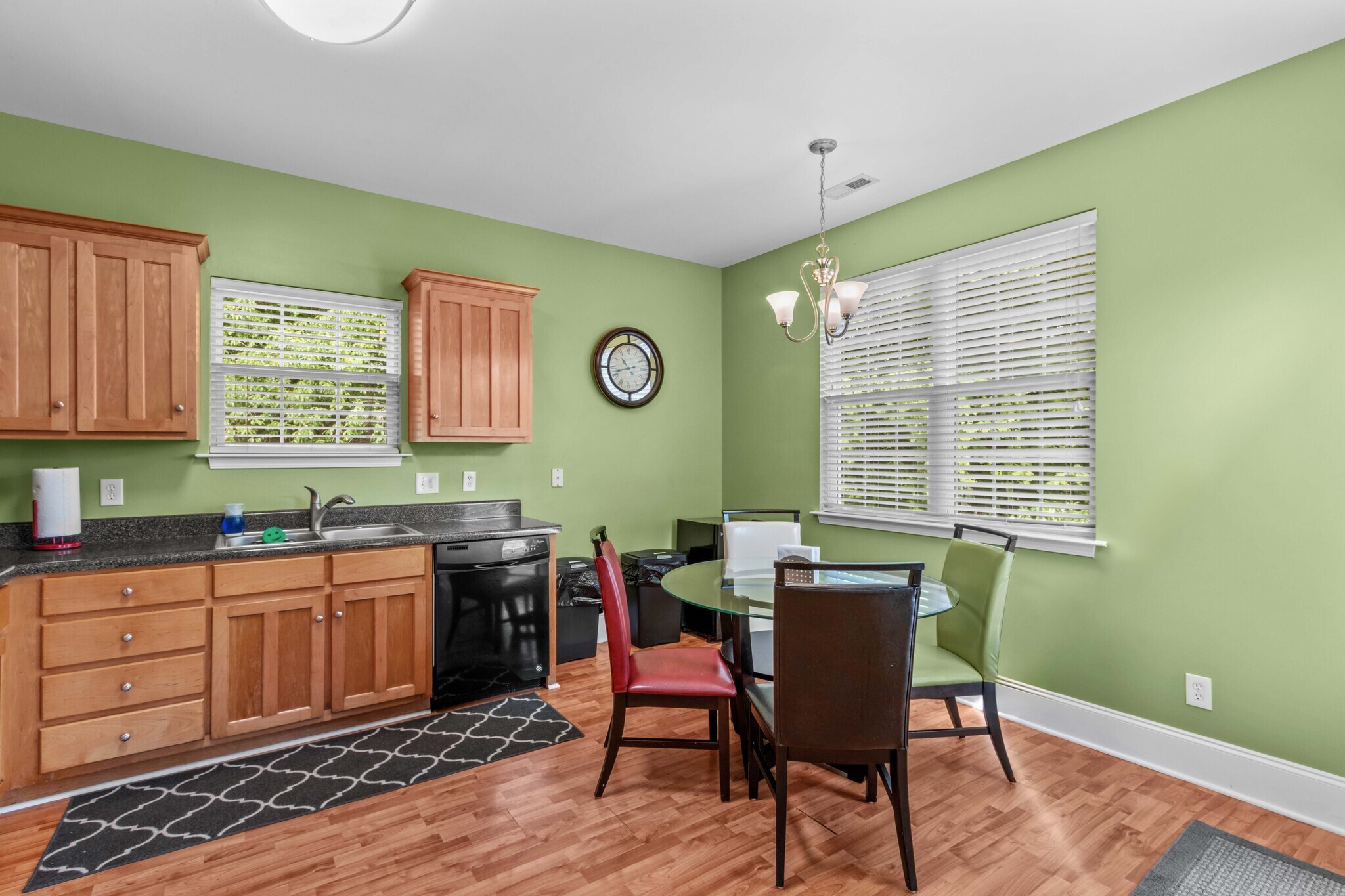 Building Photo - 7228 Lynbrook Cir