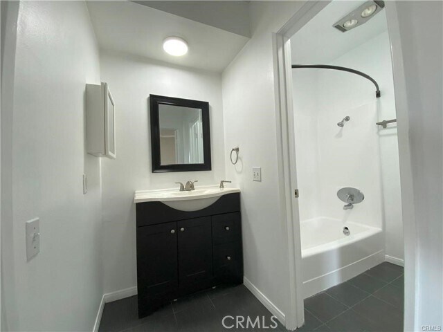 Building Photo - 322 Miraleste Dr