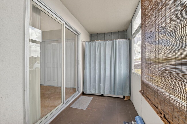 Building Photo - 51 Flanders B