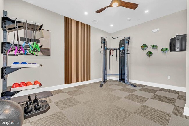 Building Photo - 219 Snow Ln