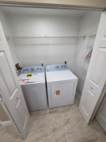 Building Photo - 4239 Glenn Dale Rd