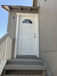 Building Photo - 1855 D St