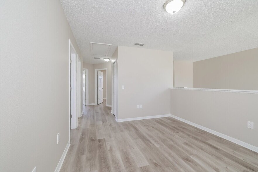 Building Photo - 230 Beckenham Dr