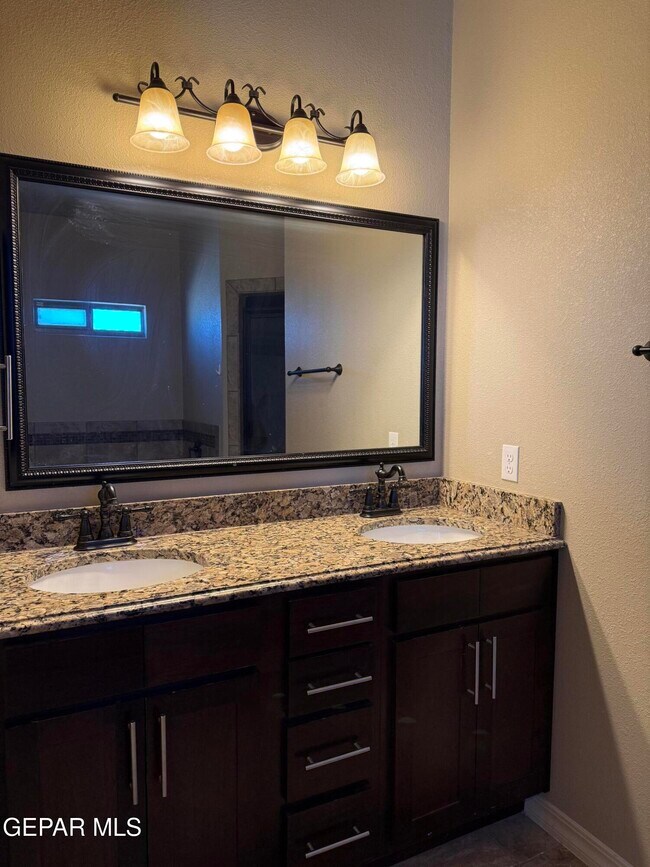 Building Photo - 3045 Woodhead