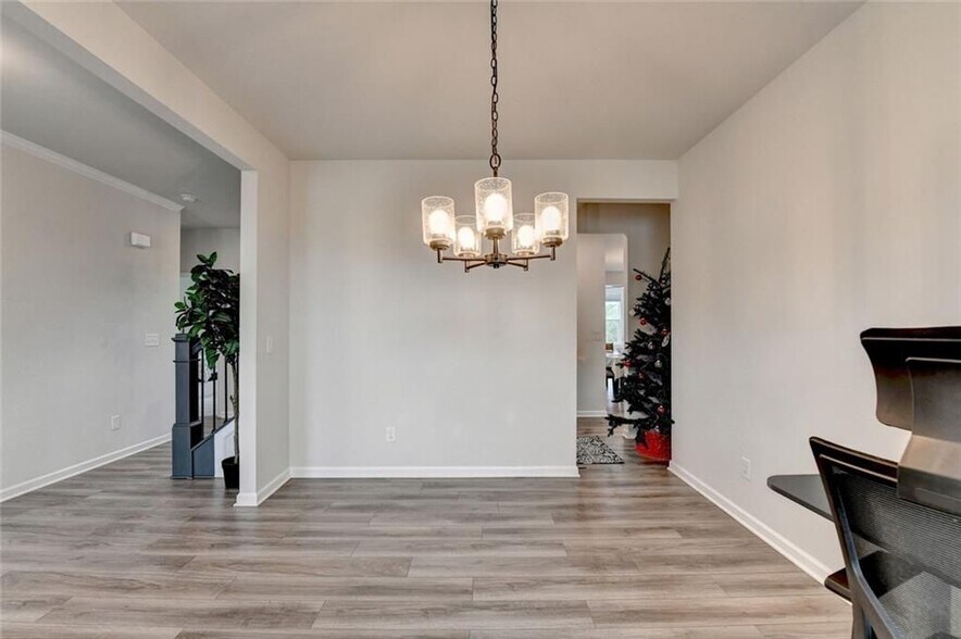 Building Photo - 4665 Shipley Ave