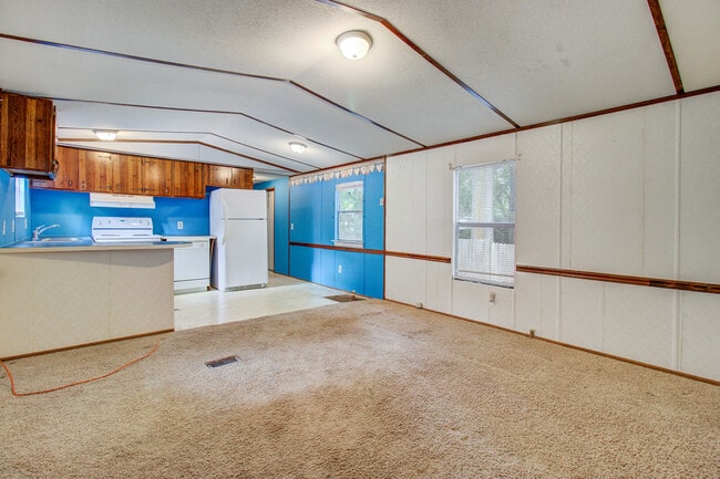 Building Photo - 2619 Warm Ave