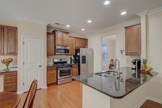 Building Photo - 4640 Roseman Trail