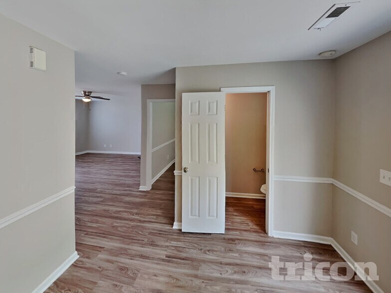 Building Photo - 1145 Langston Dr