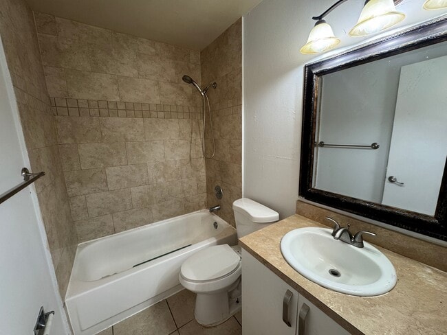 Building Photo - 4529 Treehouse Ln