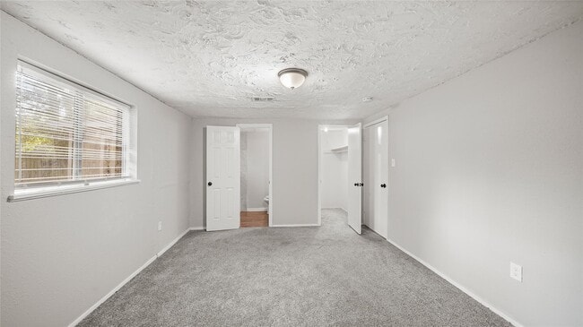 Building Photo - 2929 Leroy St
