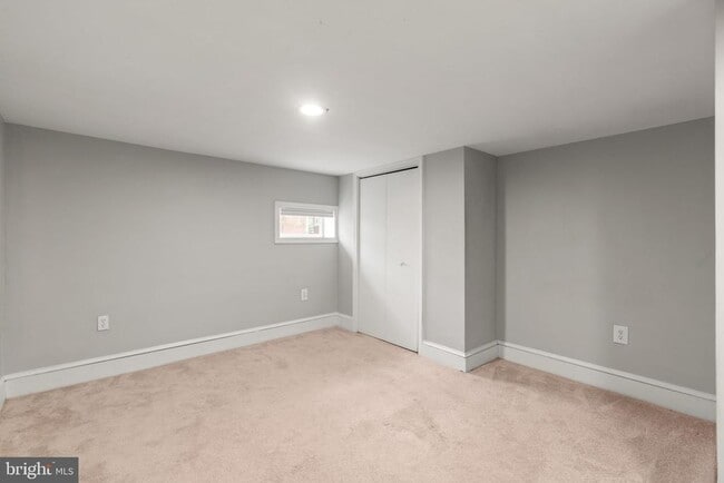 Building Photo - 1456 Battery Ave