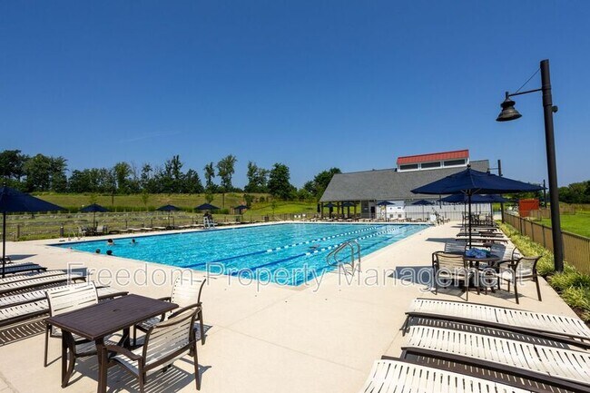 Building Photo - 17137 Branched Oak Rd