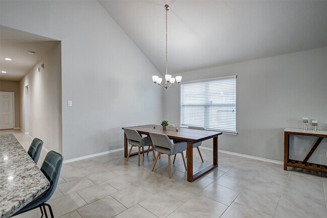 Building Photo - 23819 Padova Gardens Dr