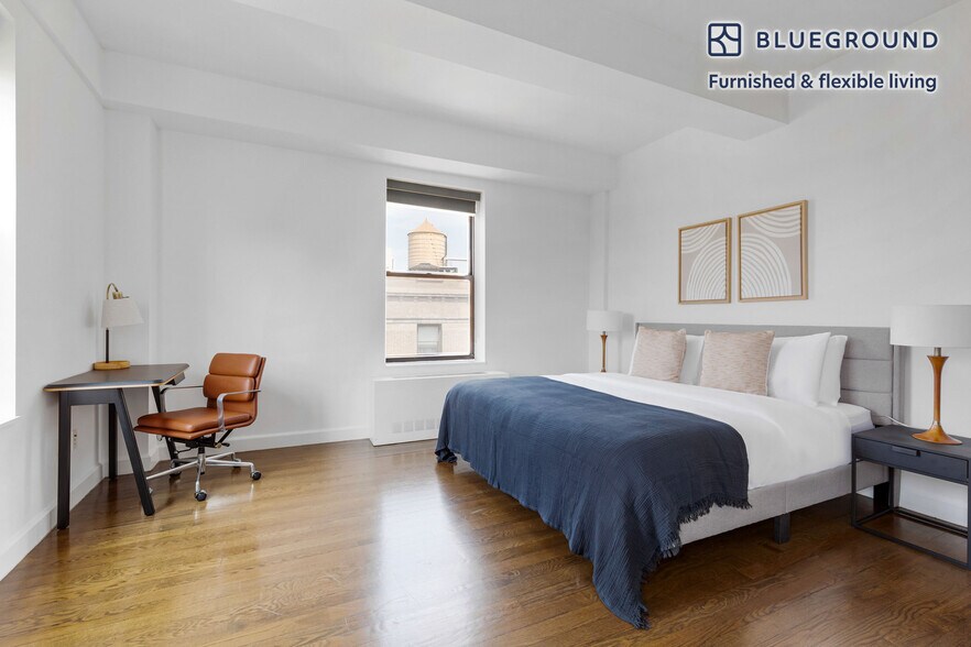 Building Photo - 212 W 91st St