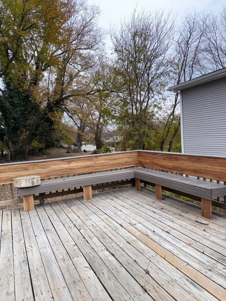 Building Photo - 320 University Blvd E