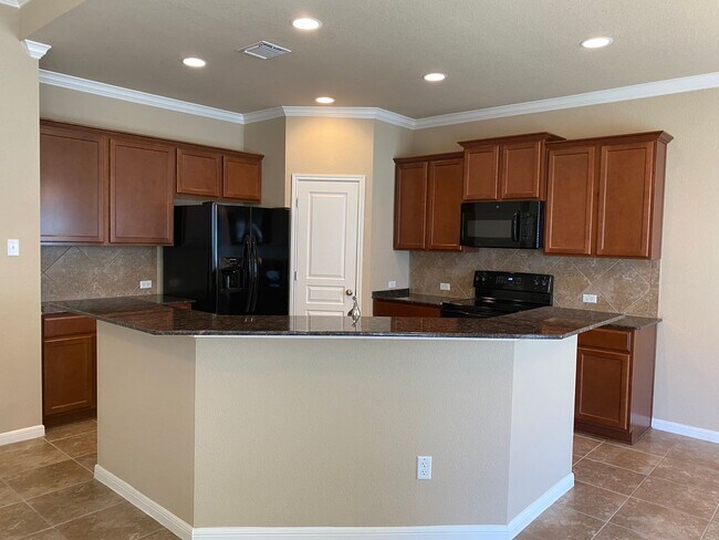 Building Photo - Charming 3 Bedroom Home in Wyndham Neighbo...