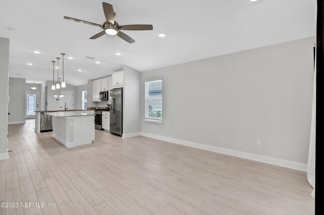 Building Photo - 212 Ruskin Dr