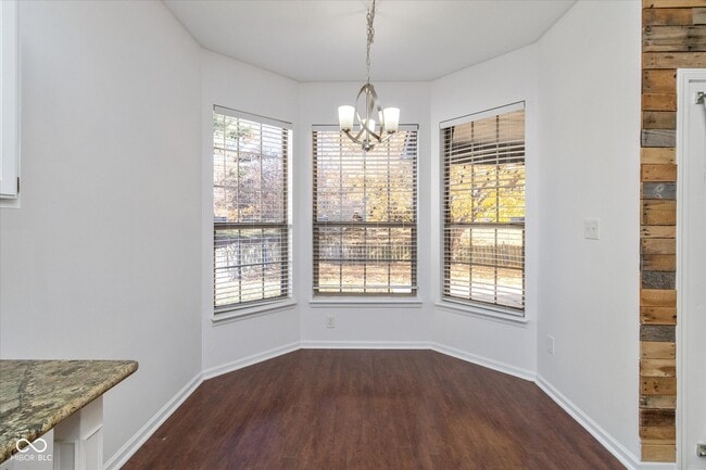 Building Photo - 10276 Lakeland Dr