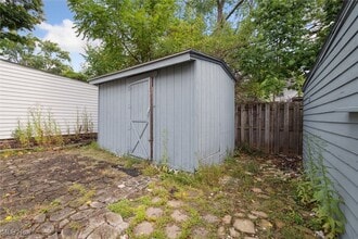 Building Photo - 5339 Elmwood Ave