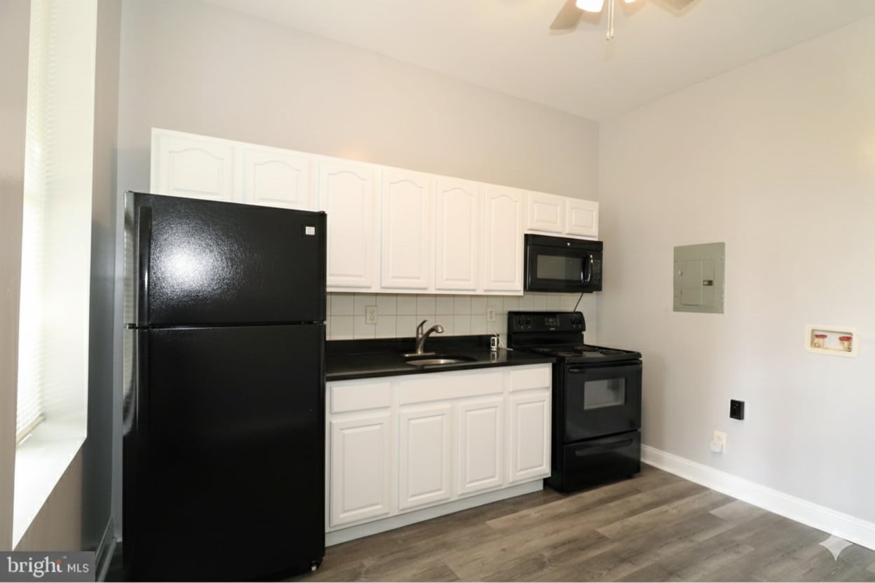 Building Photo - 1711 Gwynns Falls Pky