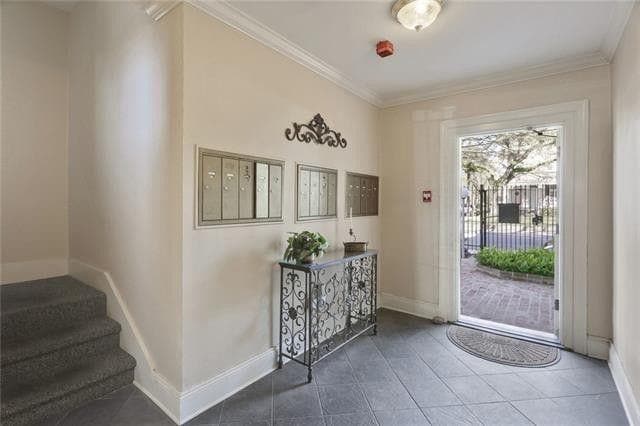 Building Photo - 7530 St Charles Ave