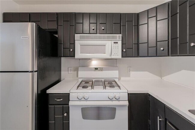 Building Photo - 2712 St Edwards Cir