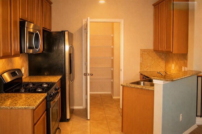Building Photo - 14815 Avery Ranch Blvd