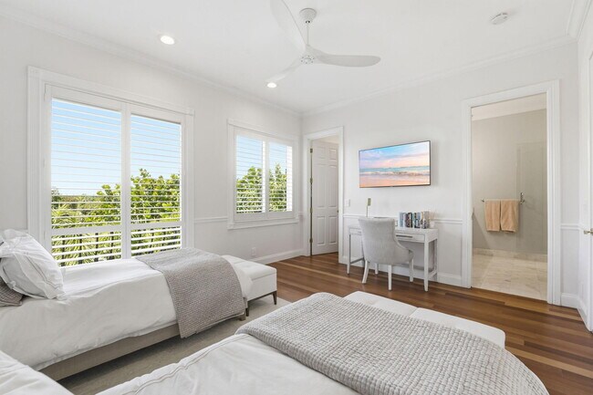 Building Photo - 921 Osceola Dr