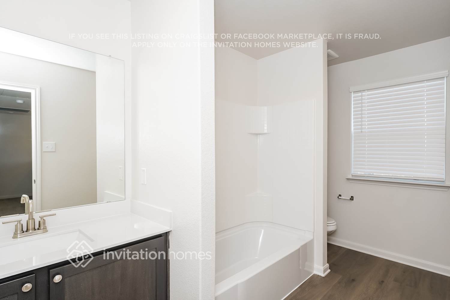 Building Photo - 10032 Pilot Pl