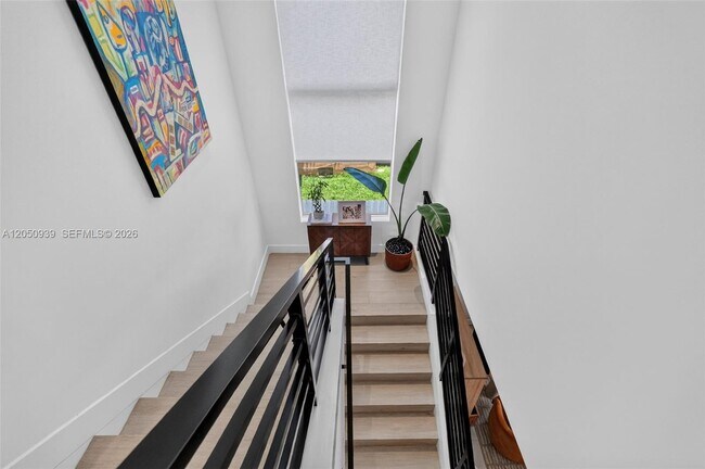 Building Photo - 2149 SW 30th Ct