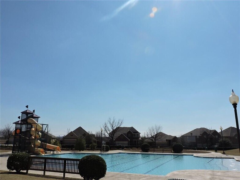 Building Photo - 340 Turquoise Dr