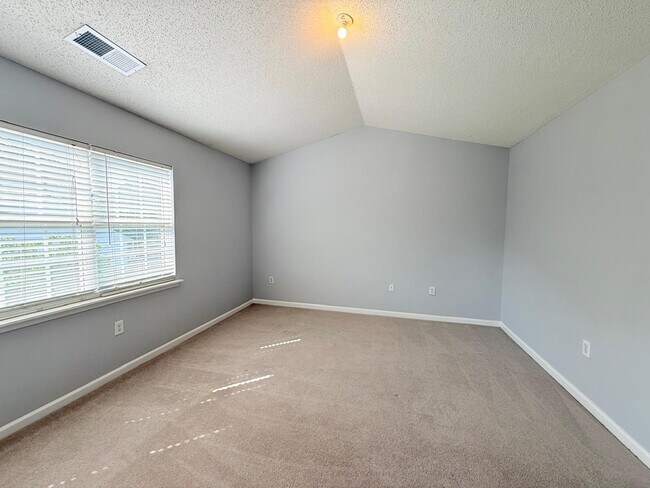 Building Photo - 12223 Paperbark Cir
