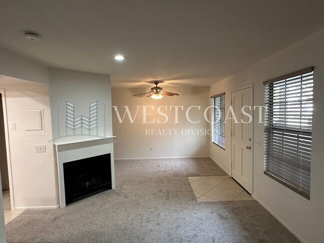 Building Photo - ***$500-OFF Move In Special**** Charming U...