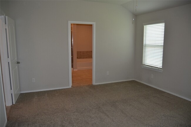Building Photo - 13919 Leigh Lake Ln