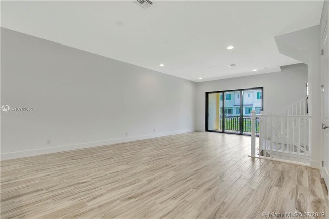 Building Photo - 5651 Hood Rd