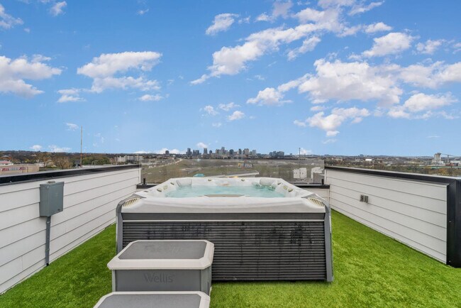 Building Photo - 48 Fern Ave