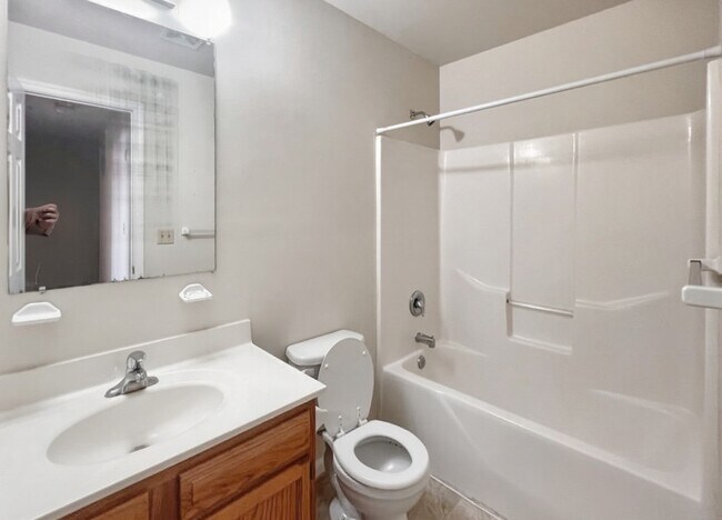 Building Photo - 3615 Harbor Rd