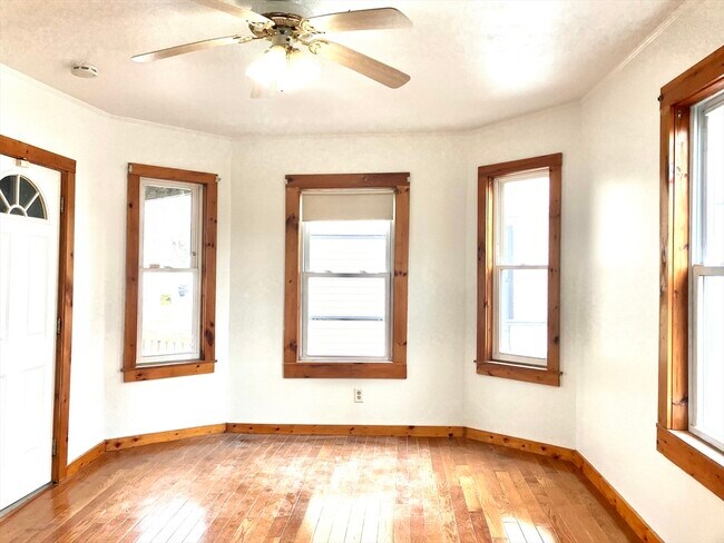 Building Photo - 4 Sisson Terrace