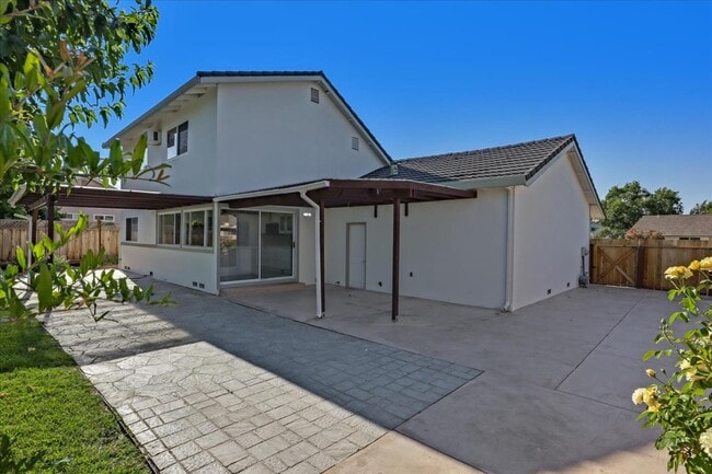 Building Photo - 2916 Biddleford Dr