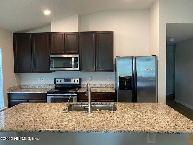 Building Photo - 14808 Durbin Cove Way