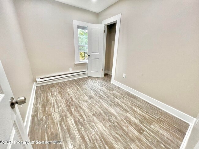 Building Photo - 921 Hamm Ct