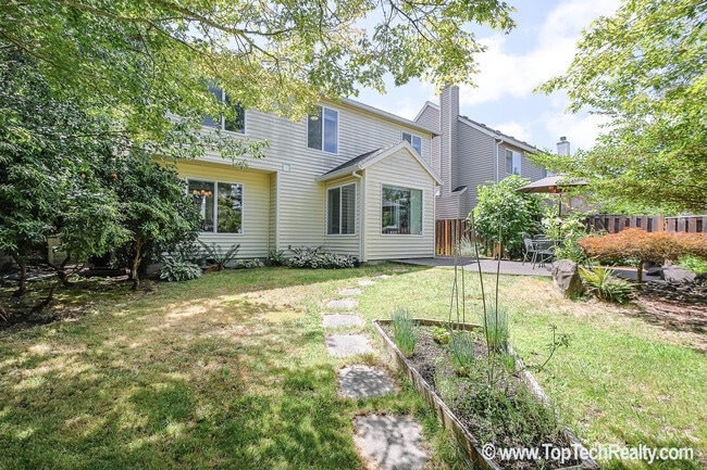 Building Photo - Lovely 4 Bedroom | 2.5 Bathroom Single Family Home | Corner Lot | Kaiser Woods Community