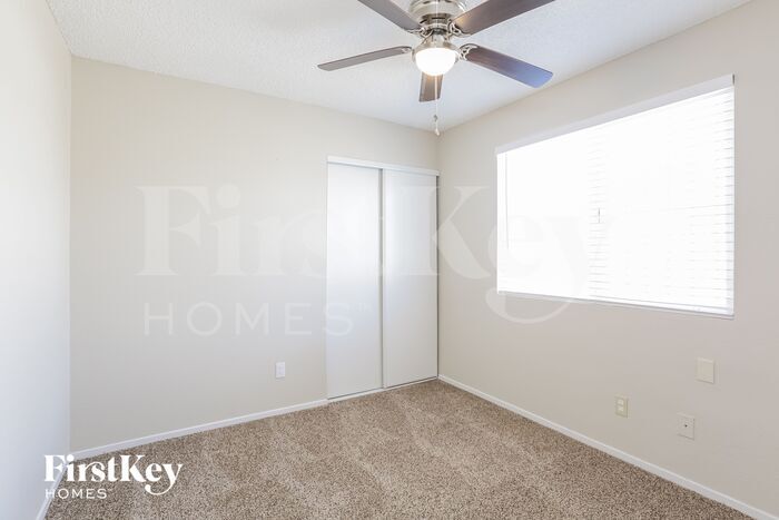 Building Photo - 4161 N Overbrook Dr