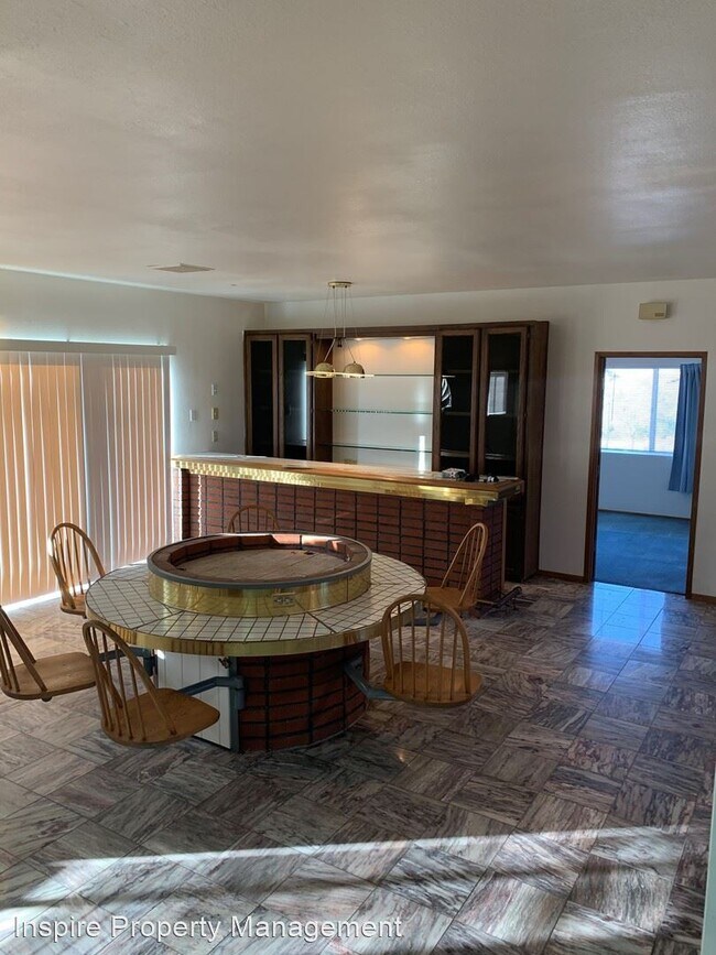 Building Photo - 3 br, 2.5 bath House - 7696 Elwood Street