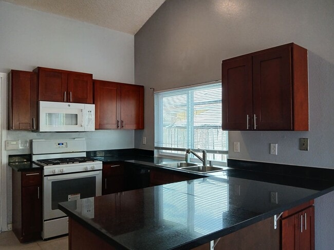 Building Photo - 400 Mokelumne Dr