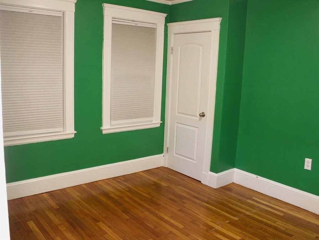 Building Photo - 20 Coolidge Rd