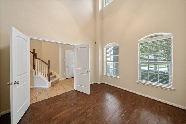 Building Photo - 14818 Fall Creek Preserve Dr